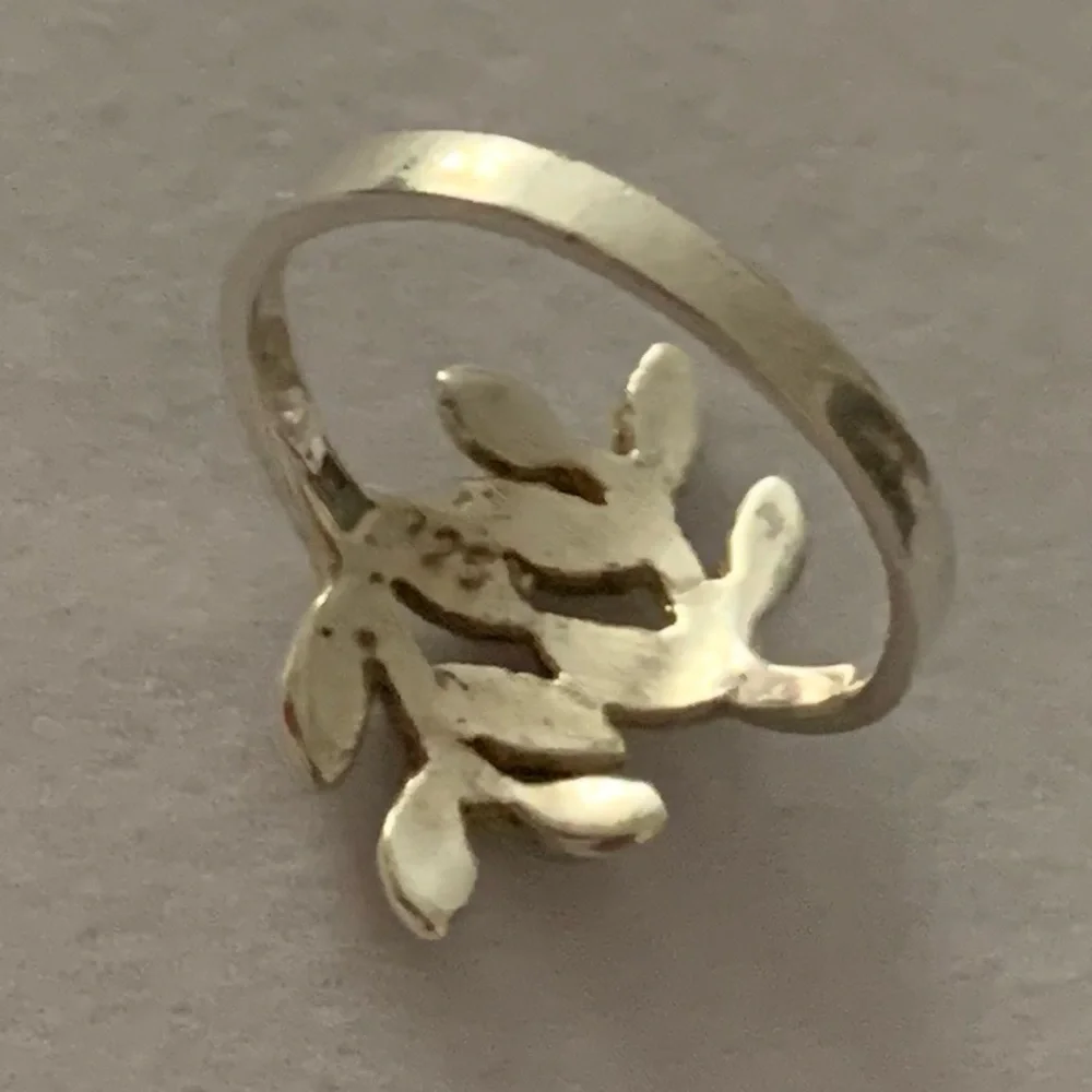 Vintage 925 Sterling Silver Dainty Leaf Wrap Ring Size 6.5 - Picture 7 of 8